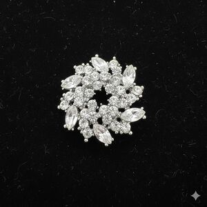 Vintage Rhinestone Wreath Brooch: Silver-Tone Crystal Jewelry Starburst Pin